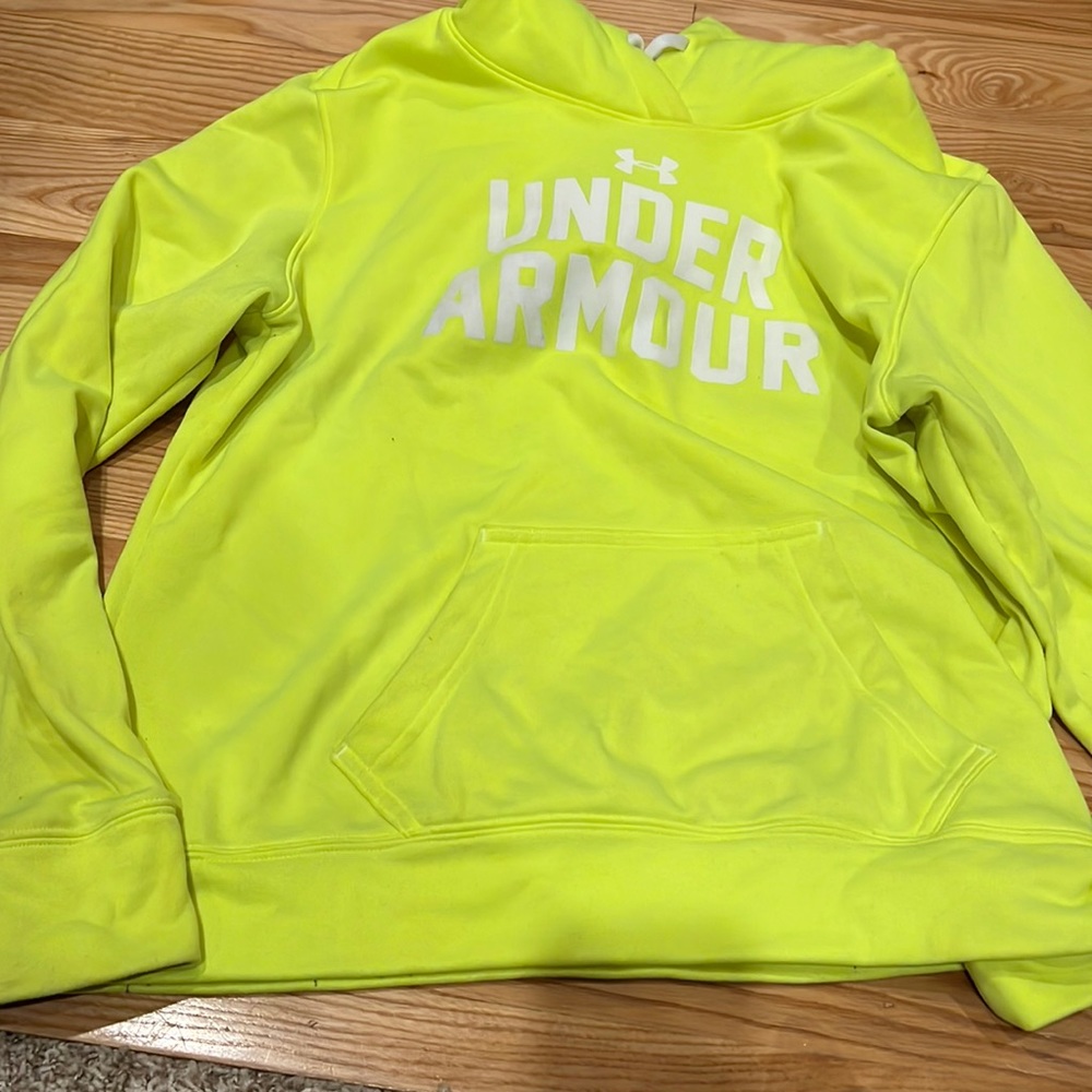 Under armour sweatshirt